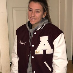 Meet your Posher, Kendall